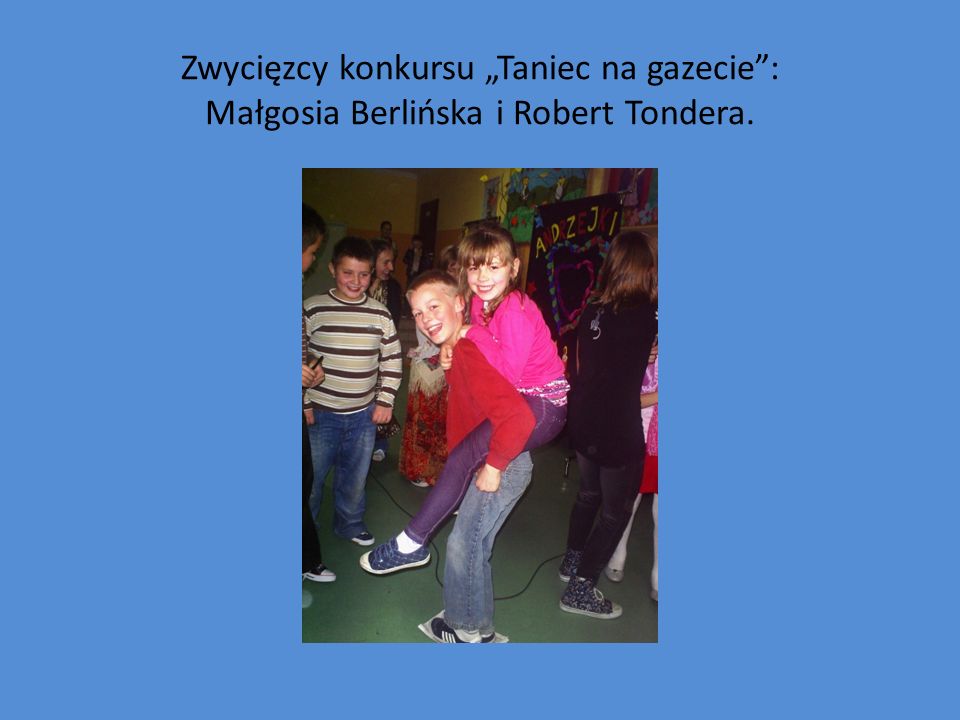 Zwycięzcy konkursu Taniec na gazecie: Małgosia Berlińska i Robert Tondera.