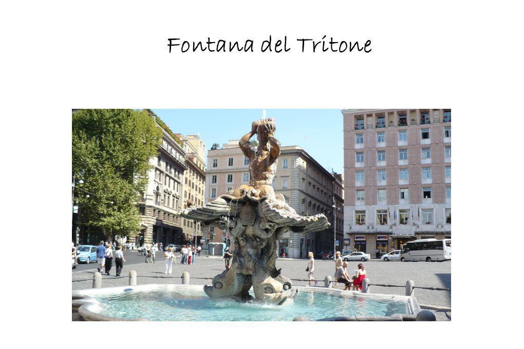 Fontana del Tritone